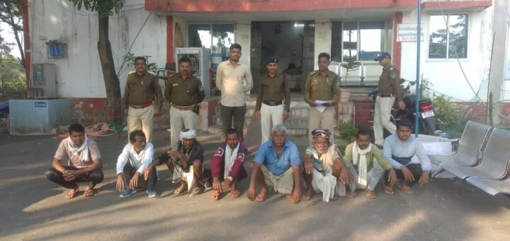 Jhabua: पुलिस ने गौवंश हत्या के मामले में आरोपियों को किया गिरफ्तार, कोर्ट में पेश ।
