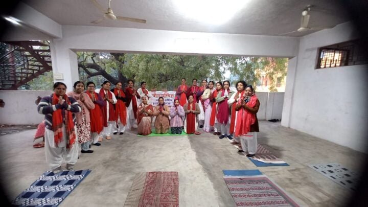 महिला पतंजलि योग समिति ने मनाया योग पीठ का 29 वां स्थापना दिवस 1 महिला पतंजलि योग समिति का स्थापना दिवस।