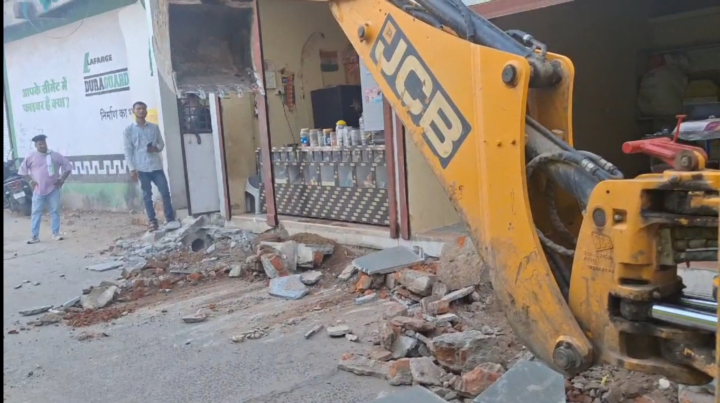 अतिक्रमण की जद में शहर