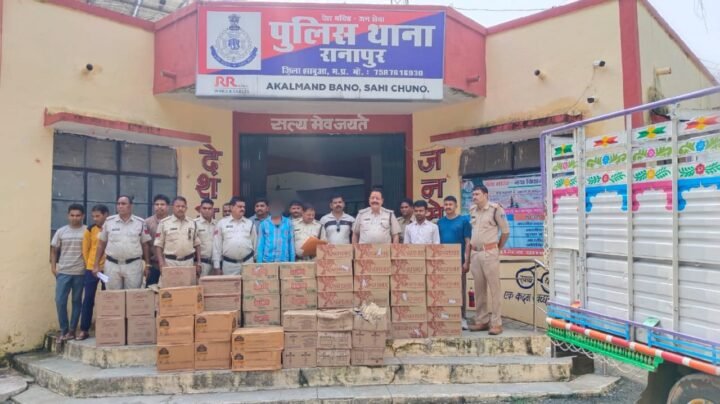 अवैध शराब परिवहन : झाबुआ पुलिस कार्रवाई,5 लाख की शराब जप्त । 1 WhatsApp Image 2024 10 15 at 5.55.03 PM 1 e1729000483244