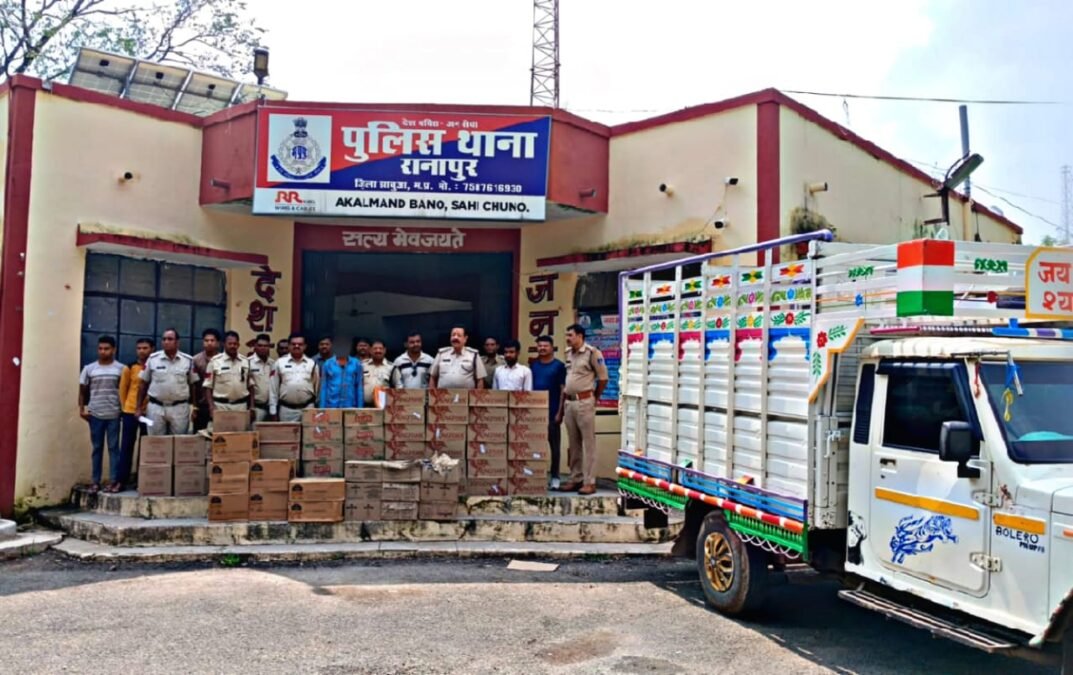 अवैध शराब परिवहन : झाबुआ पुलिस कार्रवाई,5 लाख की शराब जप्त । 1 अवैध शराब परिवहन पर राणापुर पुलिस की कार्रवाई ।