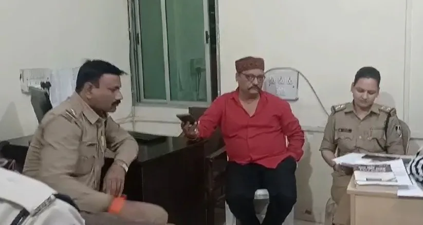 छिंदवाड़ा: सांसद बंटी साहू को मिली जान से मारने की धमकी, पाकिस्तान से आया व्हाट्सएप कॉल 1 छिंदवाड़ा सांसद को मिली धमकी ।