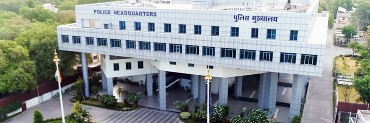 आईपीएस तबादले । इंदौर पुलिस कमिश्नर बने मुख्यमंत्री के ओएसडी 12 आईपीएस तबादले ।