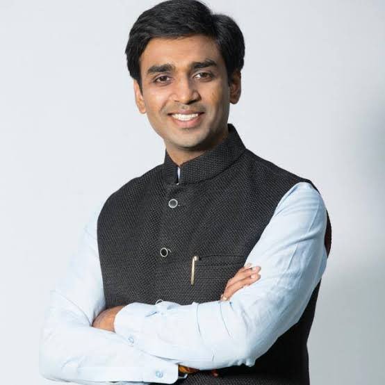 कृषक मित्र योजना: किसान के साथ धोखाधड़ी , अब तक नहीं लगे ट्रांसफार्मर- डॉ. विक्रांत भूरिया 1 कृषक मित्र योजना को लेकर विधायक ने उठाए सवाल ।