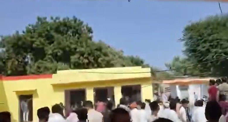 विजयपुर उपचुनाव में पोलिंग बूथ पर हिंसा