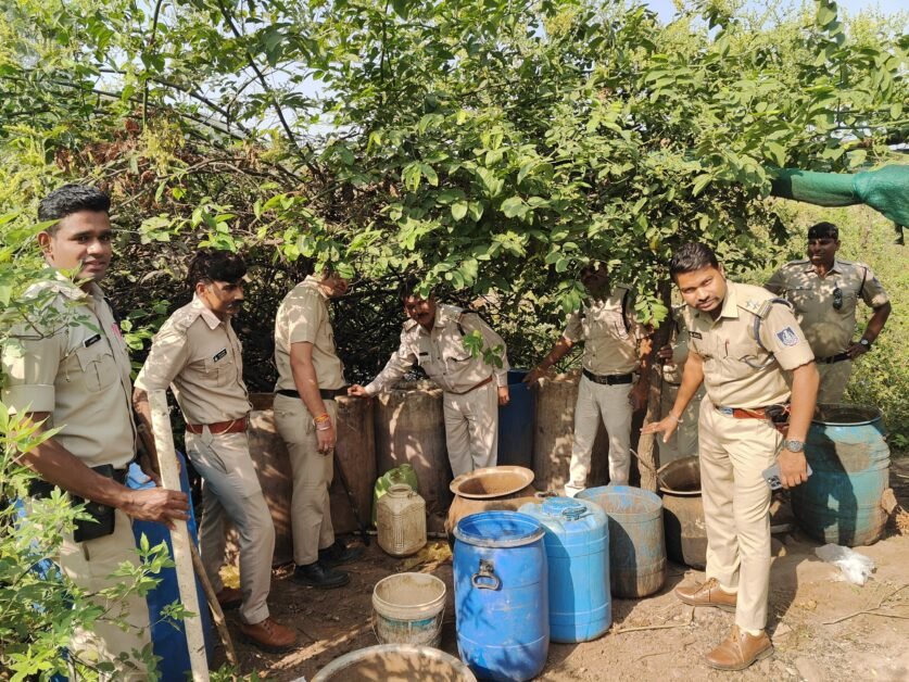 खरगोन में आबकारी विभाग की कार्रवाई ।