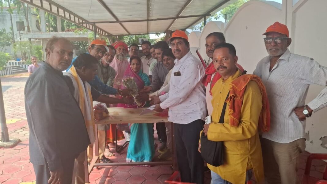 अमरनाथ यात्रा पंजीयन की समस्या, सांसद से मिला प्रतिनिधि मंडल 2 अमरनाथ यात्रा पंजीयन की समस्या, सांसद से मिला प्रतिनिधि मंडल