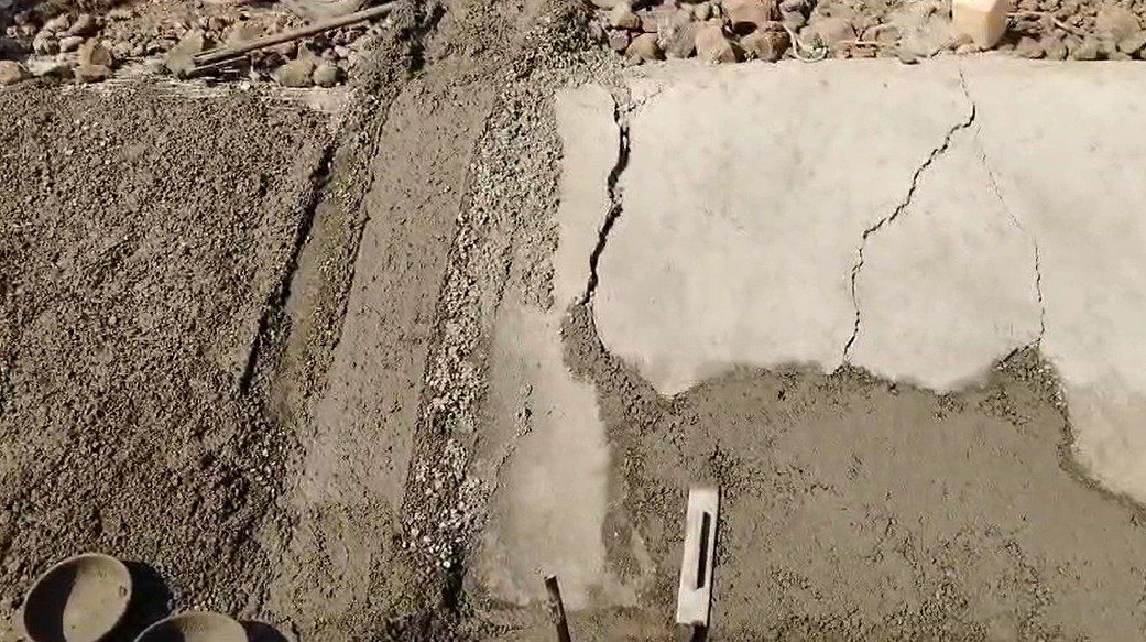 झाबुआ: माही नहर में दोबारा लीकेज, किसानों की उम्मीदों पर फिरा पानी 10 झाबुआ माही नहर में दोबार लिकेज ।