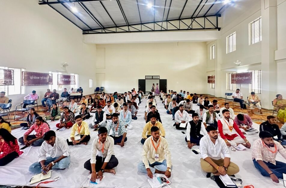 झाबुआ में एबीवीपी प्रांत कार्यकारिणी बैठक, 18 जिलों के कार्यकर्ता पहुंचे 2 img 20250223 wa00036782819666064316860