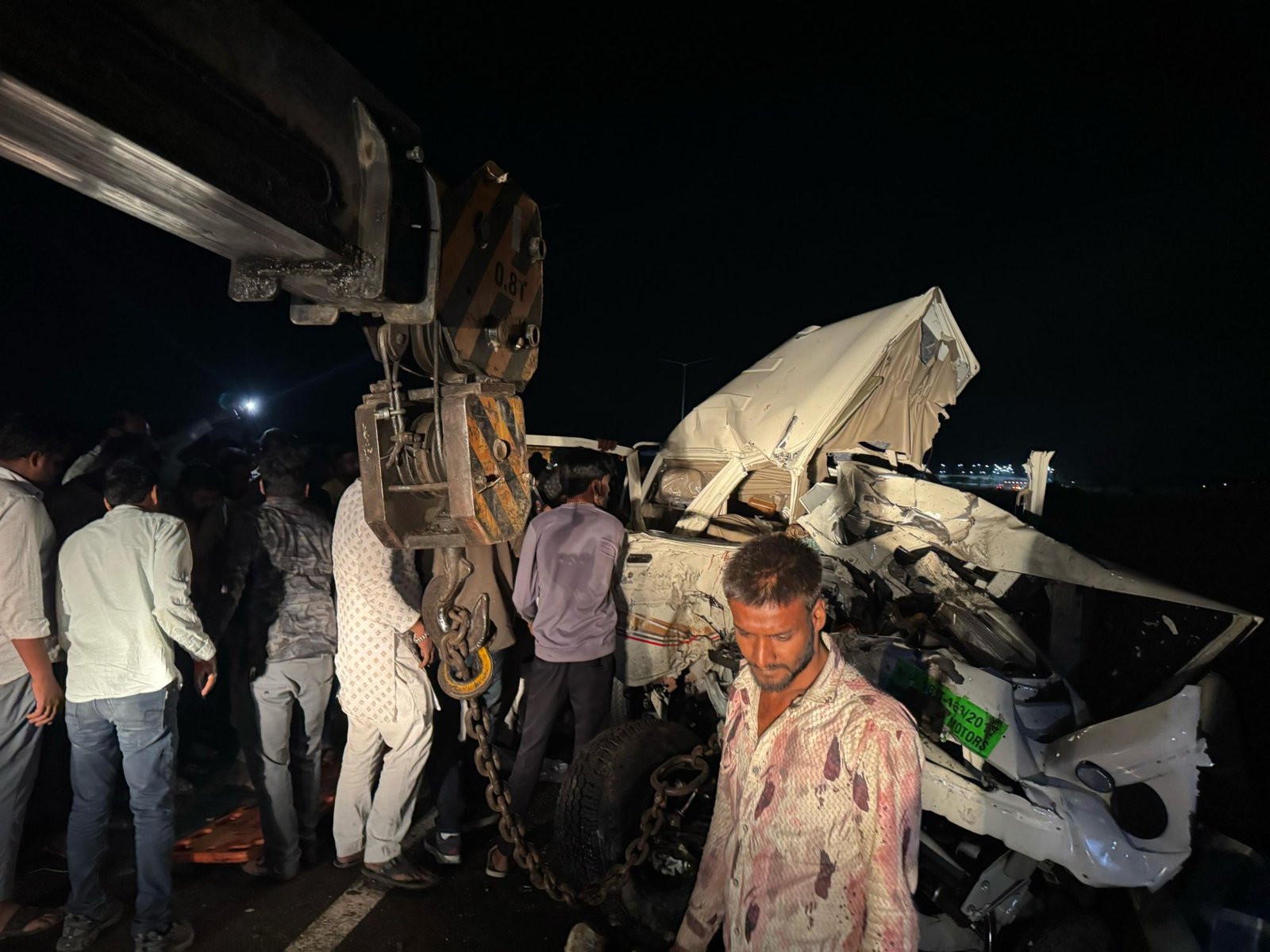 गैस टैंकर ने कार और पिकअप को टक्कर मारी, चार की मौत 4 img 20250313 wa00052643952083774479291