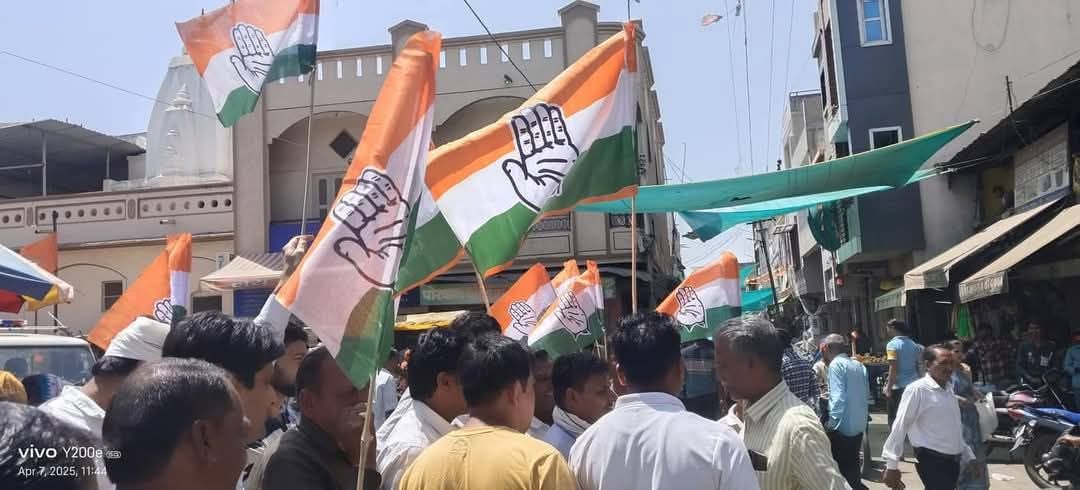सौरभ शर्मा को मिली जमानत के विरोध में राणापुर में कांग्रेस का धरना और पुतला दहन 2 fb img 1744037880566382709373082520137