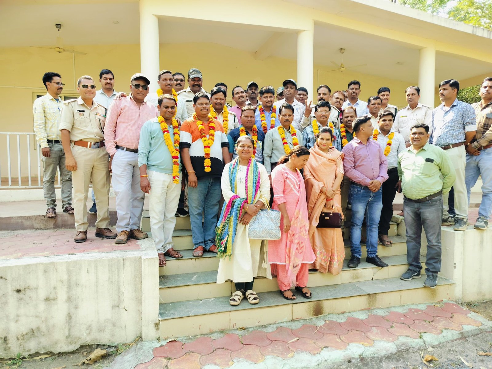 img 20250403 wa00655899074740729864071