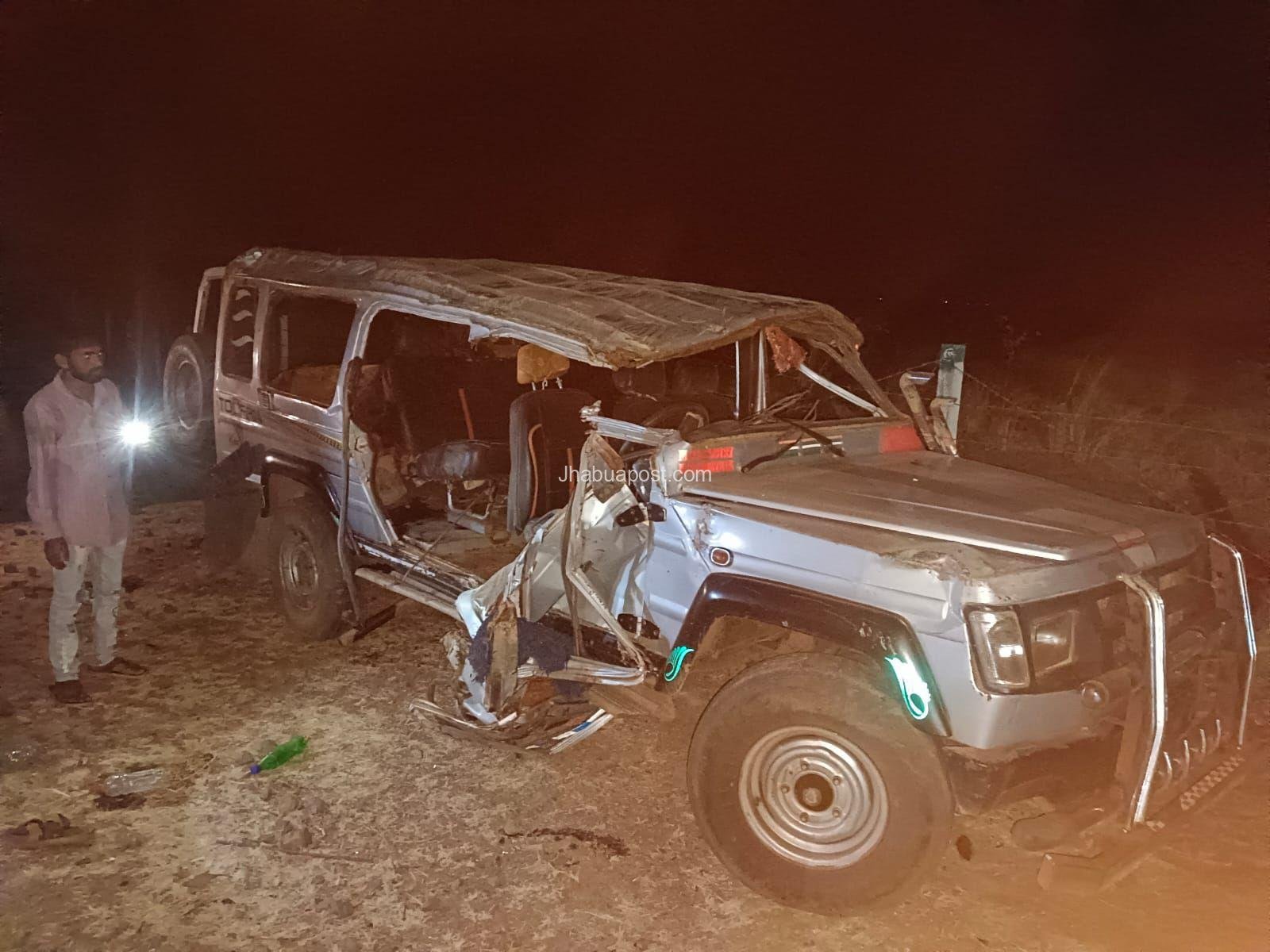 झाबुआ के बोलासा घाट पर दर्दनाक हादसा – तूफान वाहन पलटने से चार लोगों की मौत, सात घायल 8 img 20250412 wa00085206365778131563806