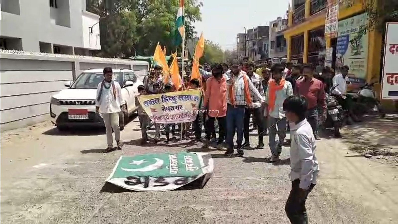 मेघनगर बंद सफल: सकल हिंदू समाज ने निकाली आक्रोश रैली, सौंपा राष्ट्रपति के नाम ज्ञापन 10 screenshot 20250427 125649 whatsapp5402107417987186241