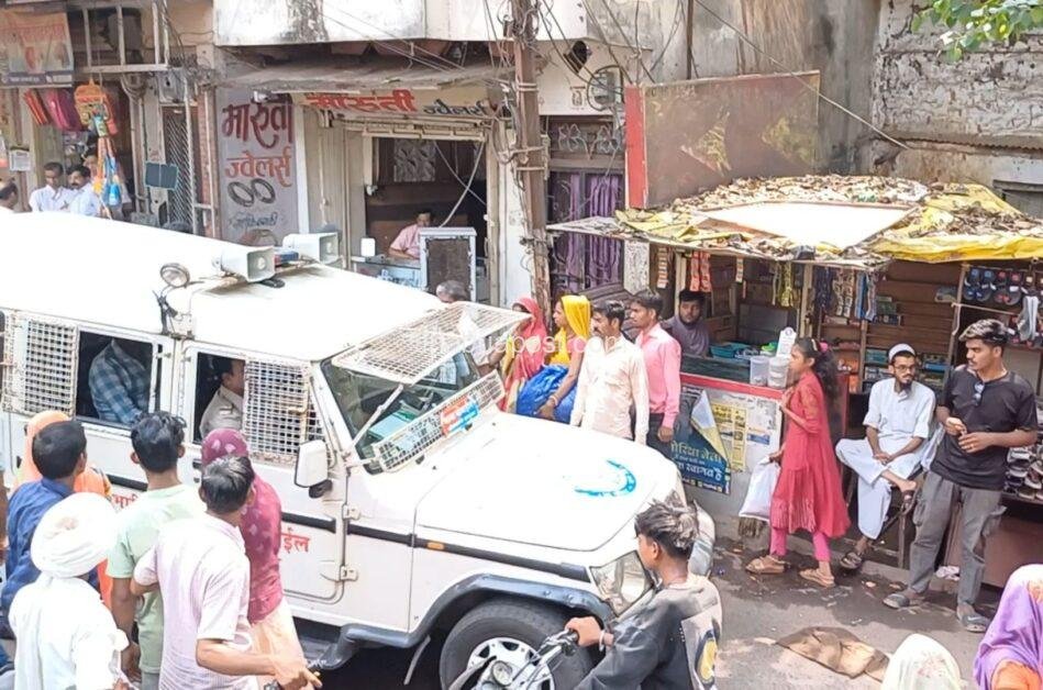 मेडिकल स्टोर से दवा के बदले सल्फास देने से महिला की मौत, मेडिकल संचालक हिरासत में, 2 screenshot 20250516 151037 gallery147044094938565827