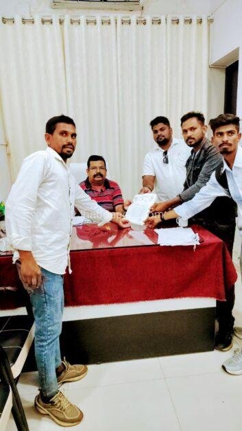 झाबुआ में खाद-बीज पर ठगे जा रहे किसान, गरजी भील सेना और जयस, एमआरपी से तीन गुना वसूली का आरोप 1 img 20250620 wa00114092532639269523363