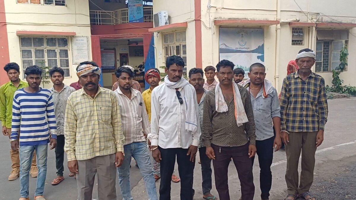 युवक लापता, परिजन परेशान, पुलिस तलाश में जुटी 4 युवक लापता