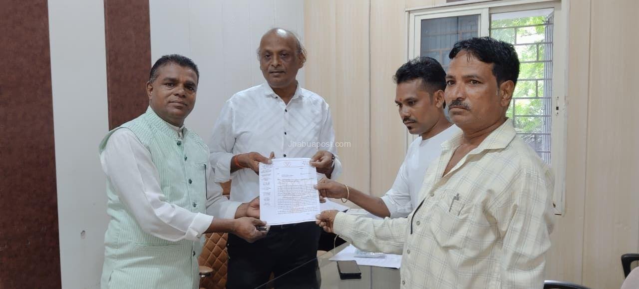 थांदला । पार्षद ने उठाए नगर परिषद की कार्यप्रणाली पर सवाल, पार्षद बोले - नगर बेहाल, योजनाओं की जानकारी तक नहीं 8 img 20250724 wa00802995967126907901798