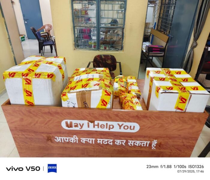 थांदला पुलिस की बड़ी कार्रवाई: कोरियर वाहन से ₹78.99 लाख नकद, 74.15 किलो चांदी व 350 ग्राम सोना बरामद 4 थांदला पुलिस की कार्रवाई