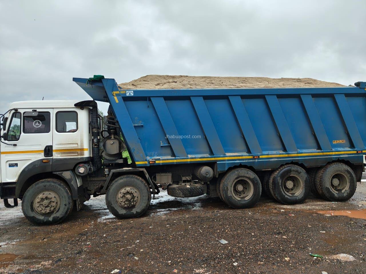 Jhabua News : खनिज विभाग की कार्रवाई , करवड़ में अवैध रेत परिवहन करते वाहन जप्त, ₹4.60 लाख अर्थदंड 3 img 20250825 wa00324776158672941183390
