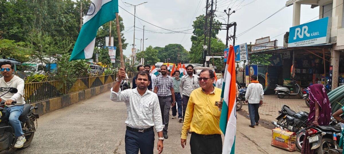 Jhabua News स्वास्थ्य विभाग ने निकाली तिरंगा रैली,