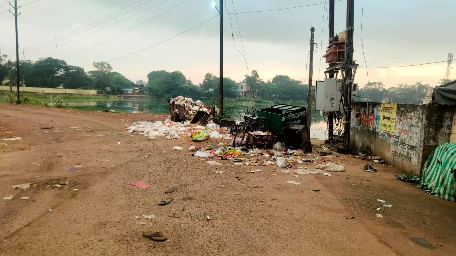 Ranapur: सफाईकर्मियों की हड़ताल से नगर की सफाई व्यवस्था ठप 8 img 20251102 wa00083214726178155558577