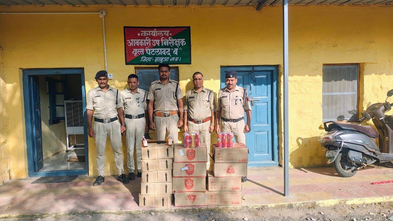 Jhabua: आबकारी विभाग की कार्रवाई, महुडीपाड़ा से ₹47,880 की अवैध शराब जप्त 2 img 20251110 wa0035828605059316791235