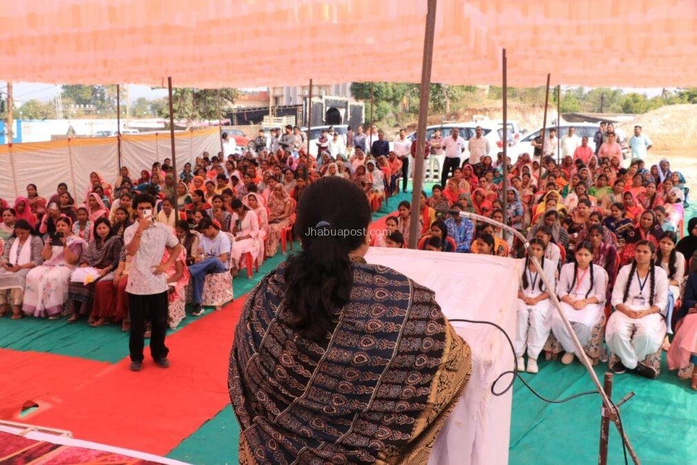 महिला एवं बाल विकास मंत्री ने वर्किंग वुमन हॉस्टल के निर्माण कार्य का भूमिपूजन किया 1 img 20251129 wa0047997615879461531549