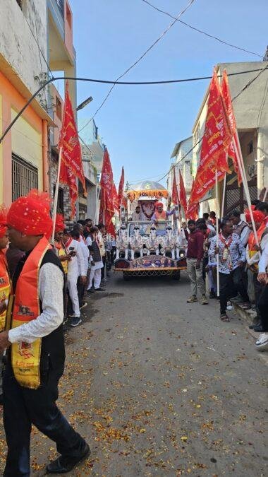 Jhabua : करवड़ में निकली भव्य कलश यात्रा, उमिया माताजी के जयकारों से गूंजा नगर 1 img 20251226 wa0016306103241732120549