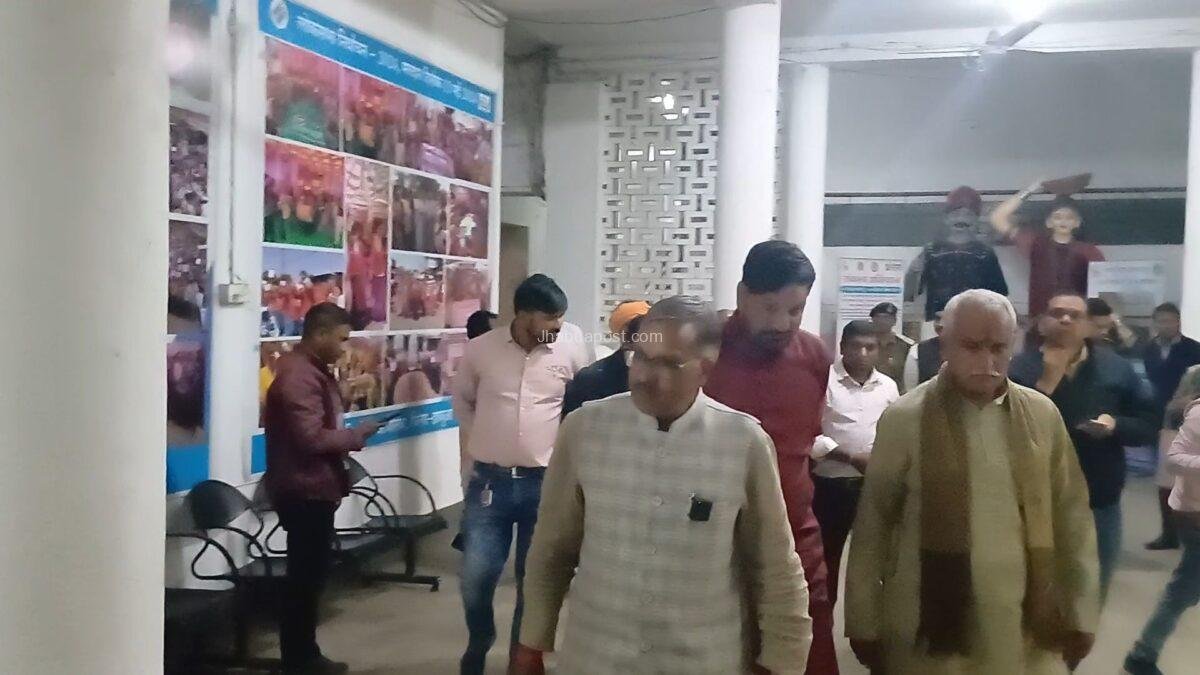 गौरक्षा प्रमुख सोहन विश्वकर्मा मिली कलक्टर और अधिकारियों से ।