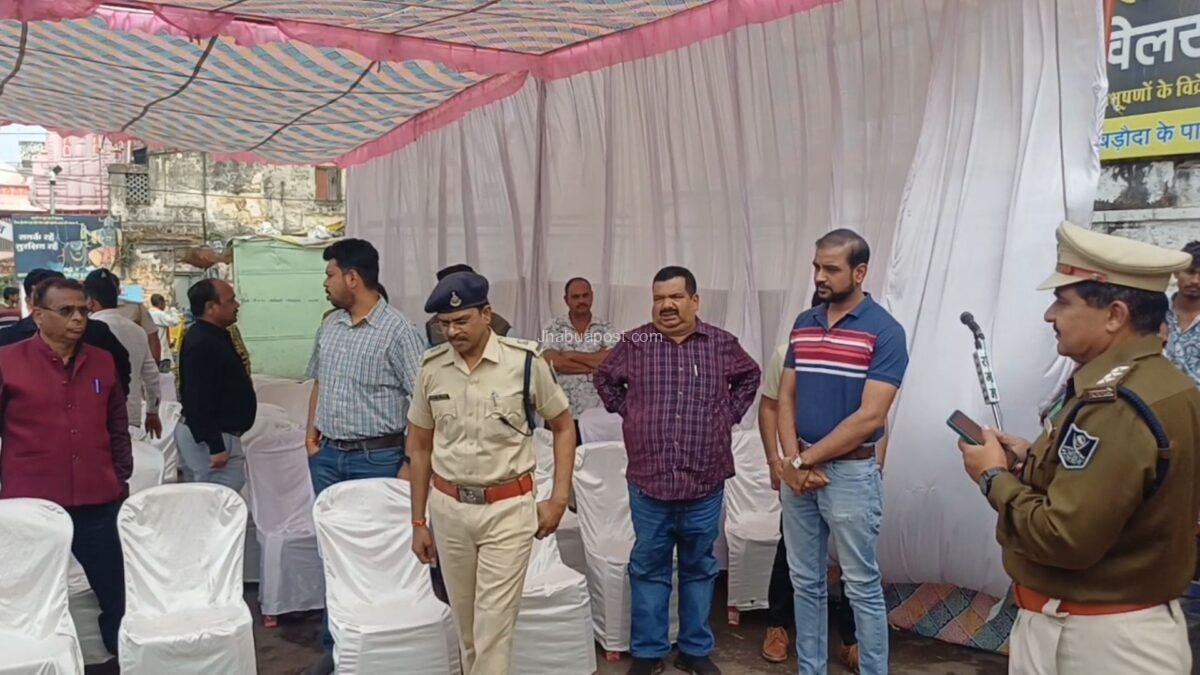 झाबुआ: राजवाड़ा चौक पर गूंजे सायरन, 'रेस्क्यू ऑपरेशन' देखने जमें, बाद में समझ में आया माजरा! 3 screenshot 20260220 191904 gallery5117549091586760660