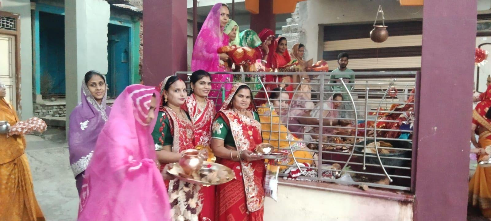 झाबुआ: करवड़ में श्रद्धा और उल्लास के साथ मनाया गया शीतला सप्तमी का पर्व, नहीं जले घरों में चूल्हे 1 img 20260311 wa00055707055086944239841