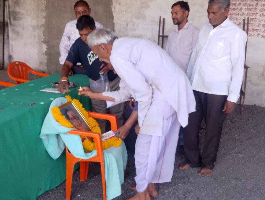 धूमधाम से मनाई गई डॉ. भीमराव अंबेडकर जयंती, ग्रामीणों ने ली नशा मुक्ति की शपथ; ग्राम सभा में लिए गए अहम फैसले 1 img 20260414 wa00505392640671971333423