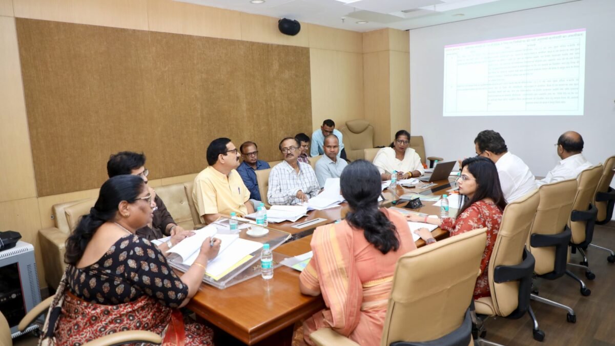 भोपाल: महिलाओं को रोजगार से जोड़ने के लिए बनेगा ‘रिसोर्स पूल’, मंत्री निर्मला भूरिया की बैठक में बड़े फैसले