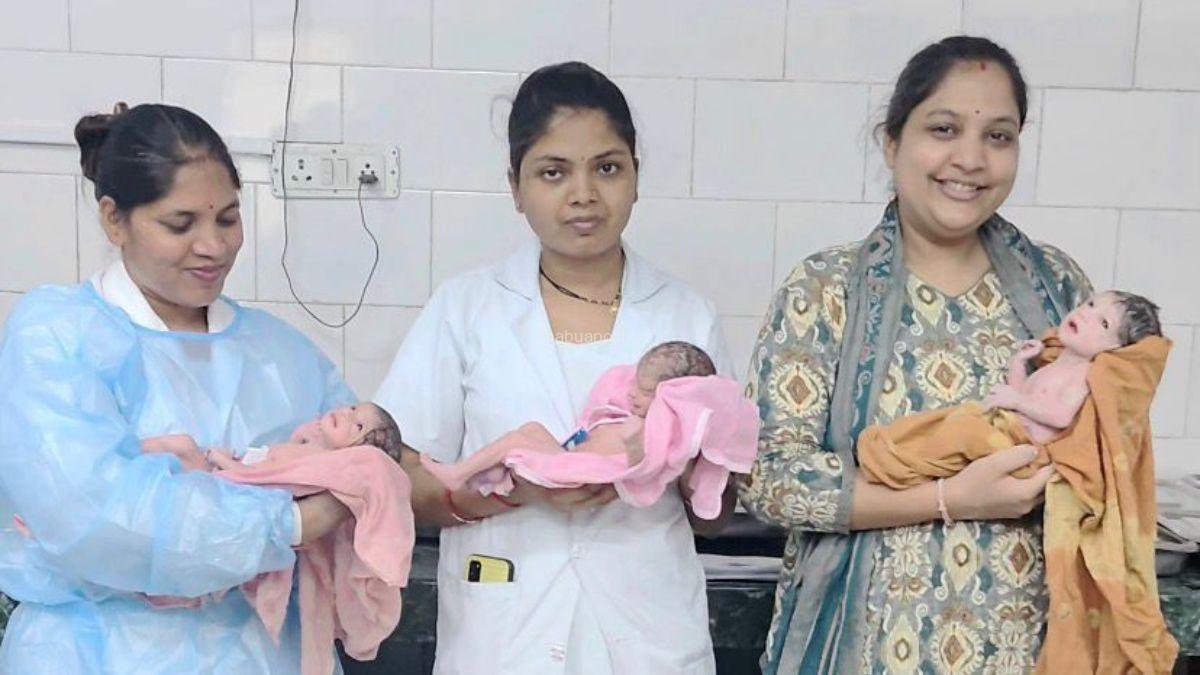 झाबुआ अस्पताल में गूंजी तीन गुनी खुशियां, महिला ने एक साथ तीन बेटियों को दिया जन्म 2 झाबुआ अस्पताल में गूंजी तीन गुनी खुशियां, महिला ने एक साथ तीन बेटियों को दिया जन्म