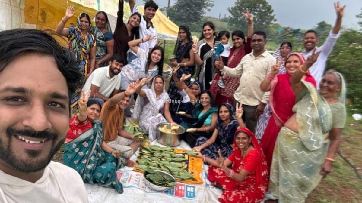 Rajat Patidar: RCB कप्तान ने ससुराल में मनाई उज्जैनी; चखा दाल-पानिये स्वाद 3 Rajat padidar झाबुआ पहुंचे उज्जैन मनाने, बने दाल पानिये ।