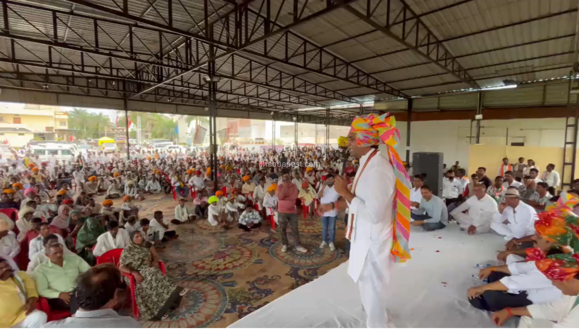 Petlawad: खाद-बीज के लिए अन्नदाता,टोकन सिस्टम के खिलाफ पेटलावद में सड़क पर उतरी कांग्रेस 3 petlawad किसान कांग्रेस ने खाद बीज को लेकर किया प्रदर्शन ।
