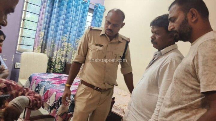 Jhabua Police Action: पिटोल के ‘सागर होटल’ में चल रहा था जुआखाना, दबिश में 5 जुआरी और संचालक गिरफ्तार