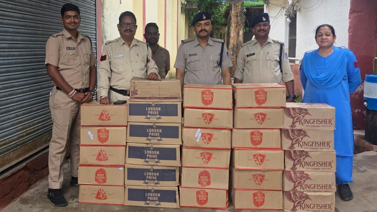 Jhabua Excise Raid: झाबुआ में आबकारी विभाग का बड़ा छापा! रजला के ढाबे से पकड़ी सवा लाख की विदेशी शराब, आरोपी फरार